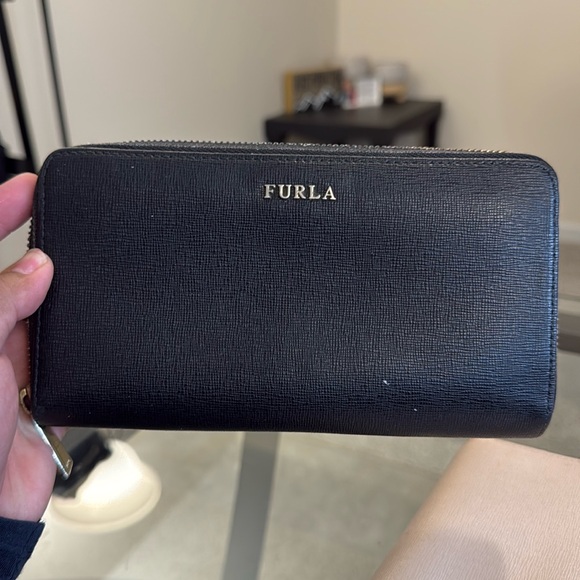 Furla Black Wallet - Picture 1 of 1